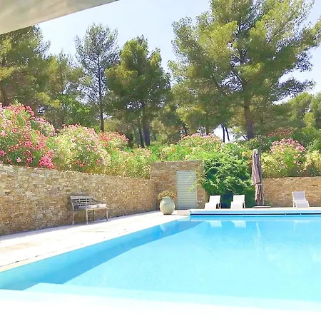 Beautiful Summer Family House Bormes-les-Mimosas